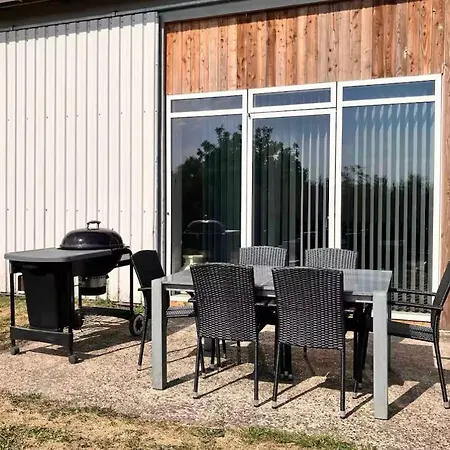 Stor I Rolige Omgivelser Give