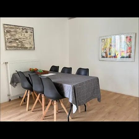 Stor I Rolige Omgivelser *