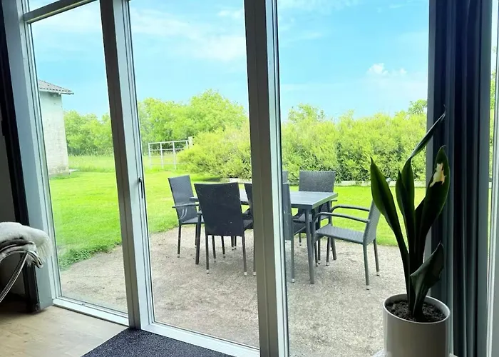 Stor I Rolige Omgivelser Give