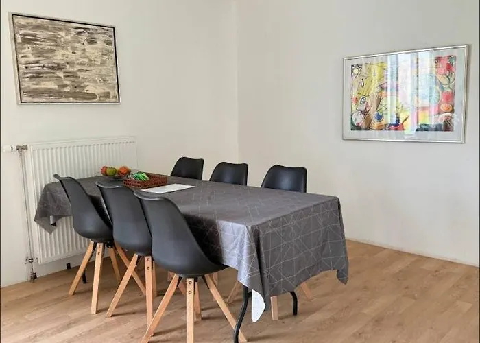 Stor I Rolige Omgivelser *