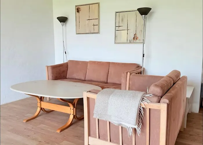 Stor I Rolige Omgivelser Give